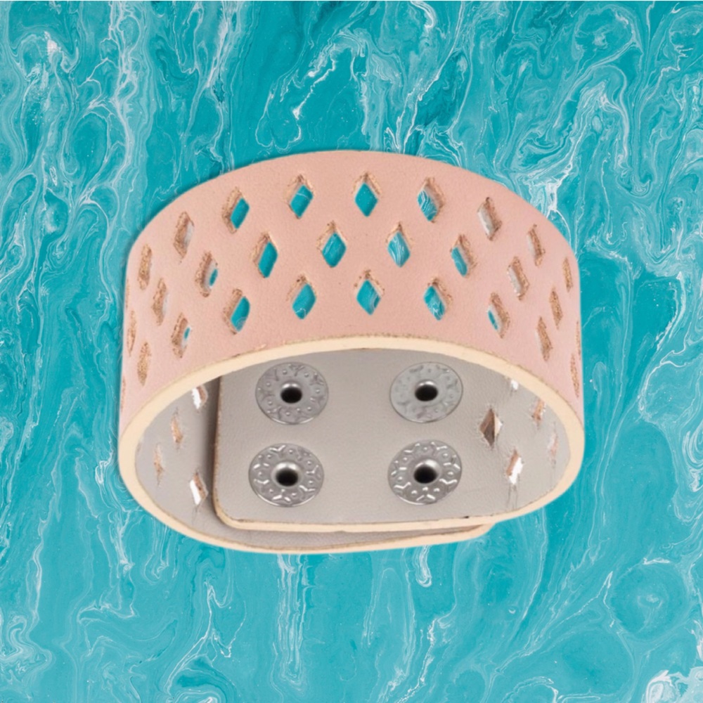 Paparazzi Glamp Champ Bracelet in Pink